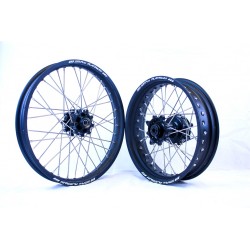 SM PRO ROUE HONDA AFRICA TWIN CRF1000L 16/19 AR18X4.25 MOYEU NOIR CERCLE NOIR