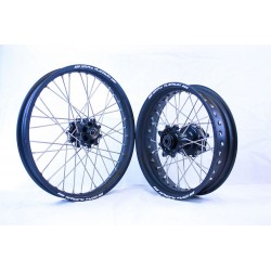 SM PRO ROUE HONDA AFRICA TWIN CRF1000L 16/22 AVT 21X2.15 MOYEU NOIR CERCLE NOIR